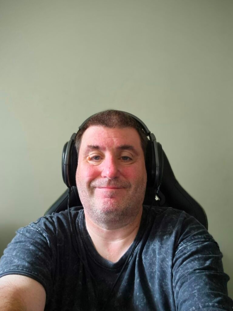 Picture of myself wearing my Sennheiser HD650 headphones